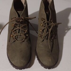 RESTRICTED ankle booties size 7